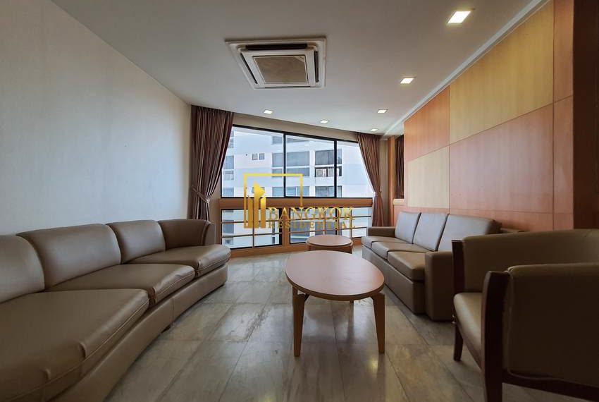 pet friendly 3 bed for rent President Park 14460 image-06