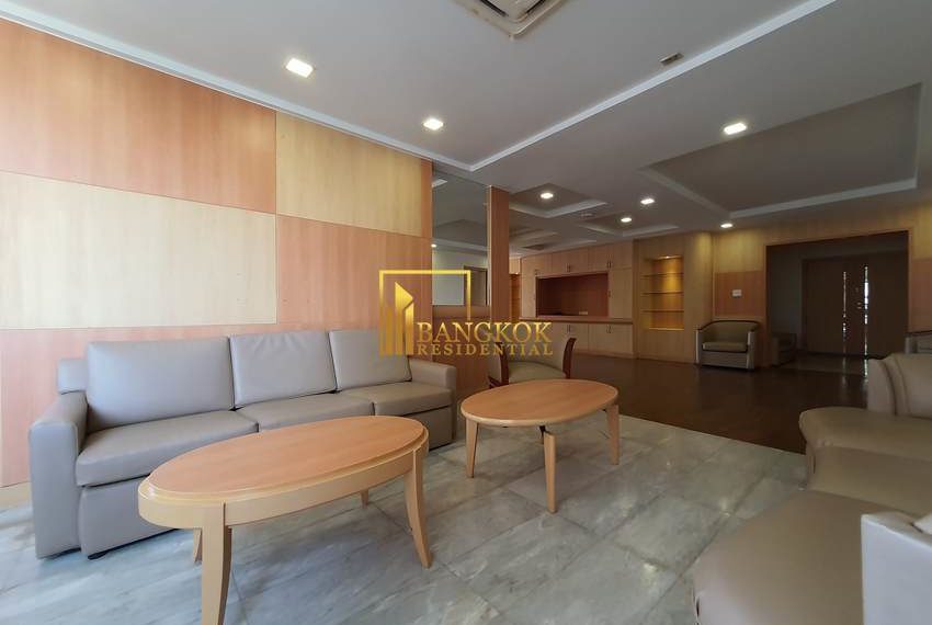 pet friendly 3 bed for rent President Park 14460 image-07