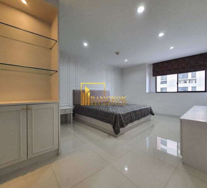 renovated 3 bed corner unit fior rent President Park 11001 image-19