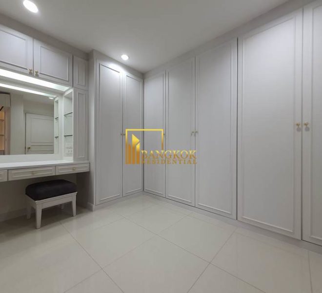 renovated 3 bed corner unit fior rent President Park 11001 image-20