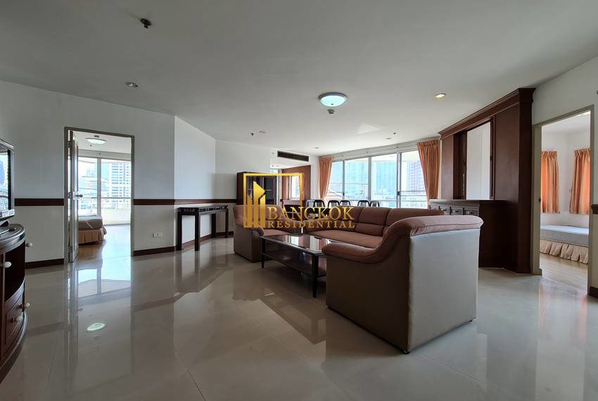 2 bed for rent P.W.T Mansion 0832 image-01