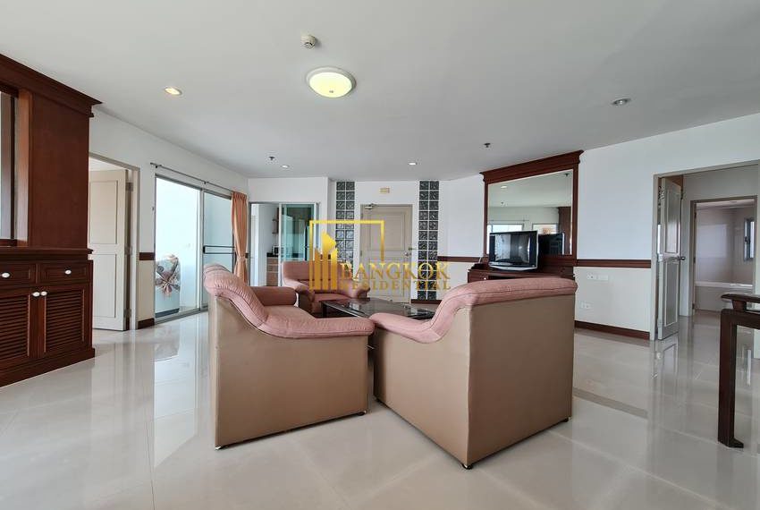 2 bed for rent P.W.T Mansion 0832 image-03