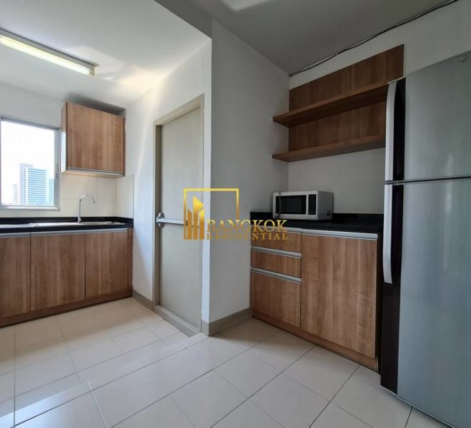 2 bed for rent P.W.T Mansion 0832 image-06