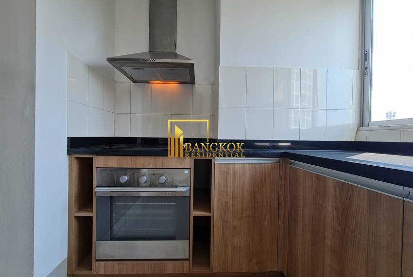 2 bed for rent P.W.T Mansion 0832 image-07