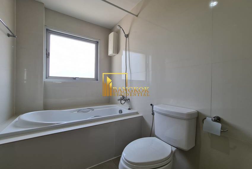 2 bed for rent P.W.T Mansion 0832 image-13