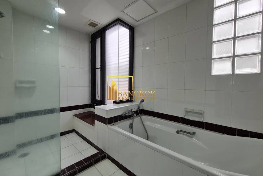 3 bed apartment Neo Aree Court 20791 image-10