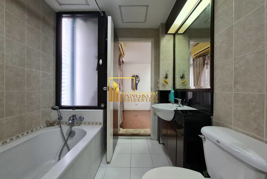 3 bed apartment Neo Aree Court 20791 image-13