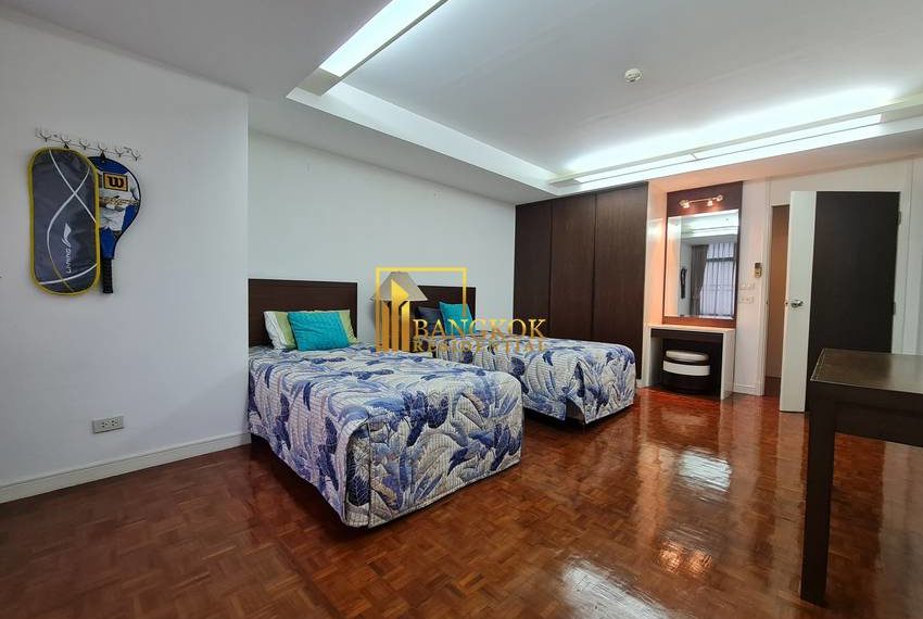 3 bed apartment Neo Aree Court 20791 image-14