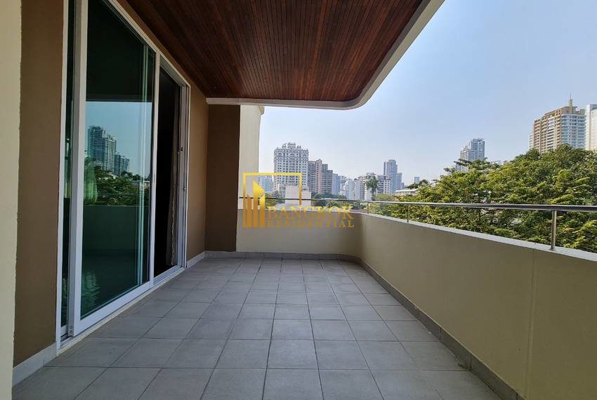 3 bed serviced apartment Piyathip Place 7130 image-12