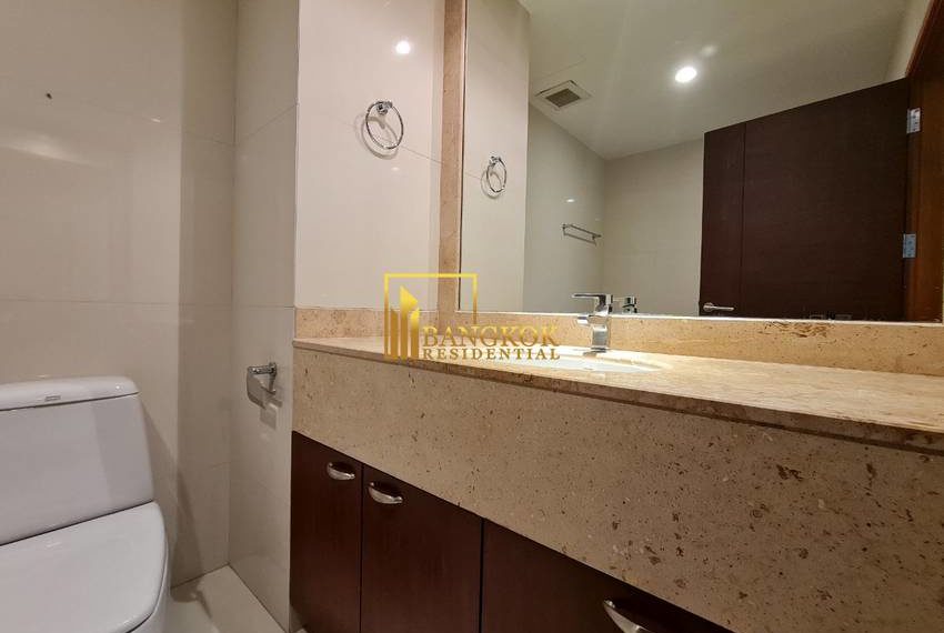 3 bed serviced apartment Piyathip Place 7130 image-23