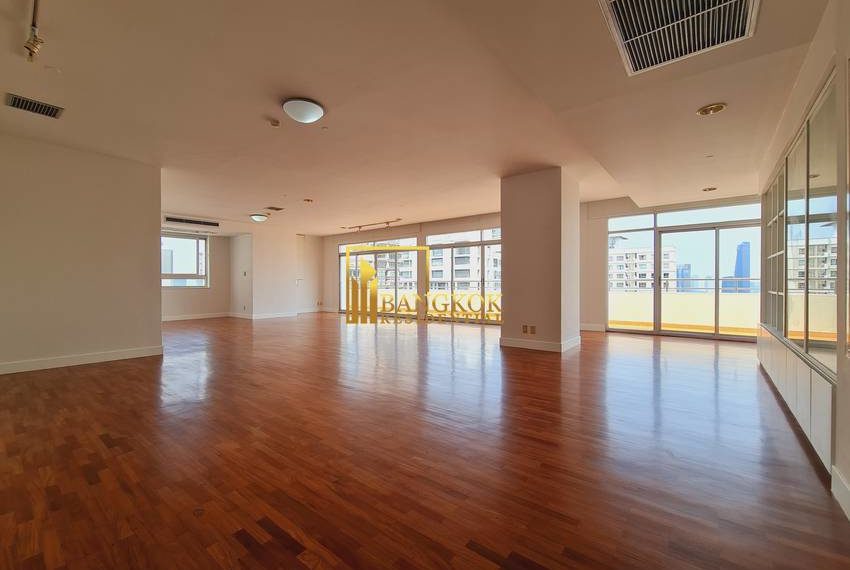 3 bed apartment Krungthep Thani Tower 20789 image-03