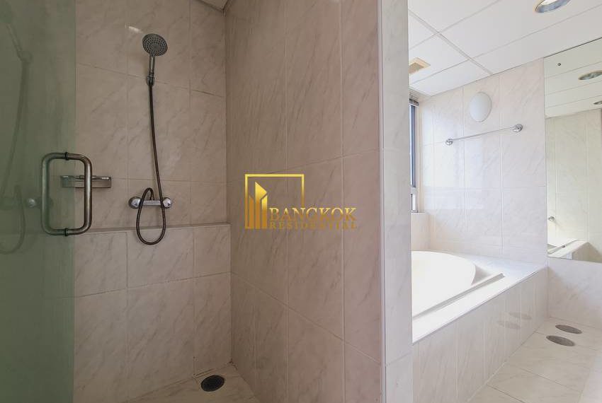 3 bed apartment Krungthep Thani Tower 20789 image-16