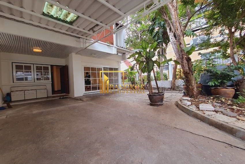3 bed house for rent for sale nana 27768 image-02