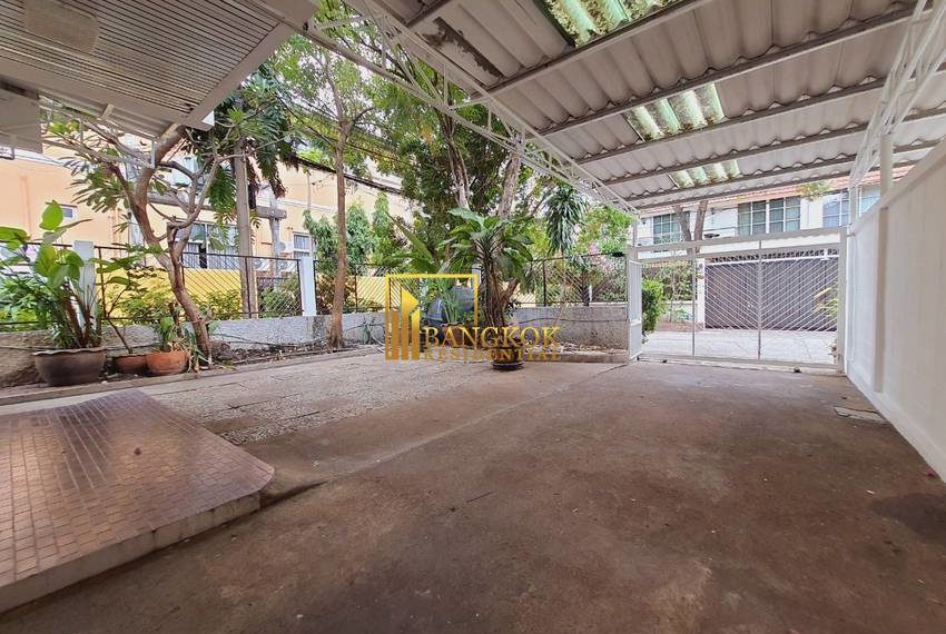 3 bed house for rent for sale nana 27768 image-04