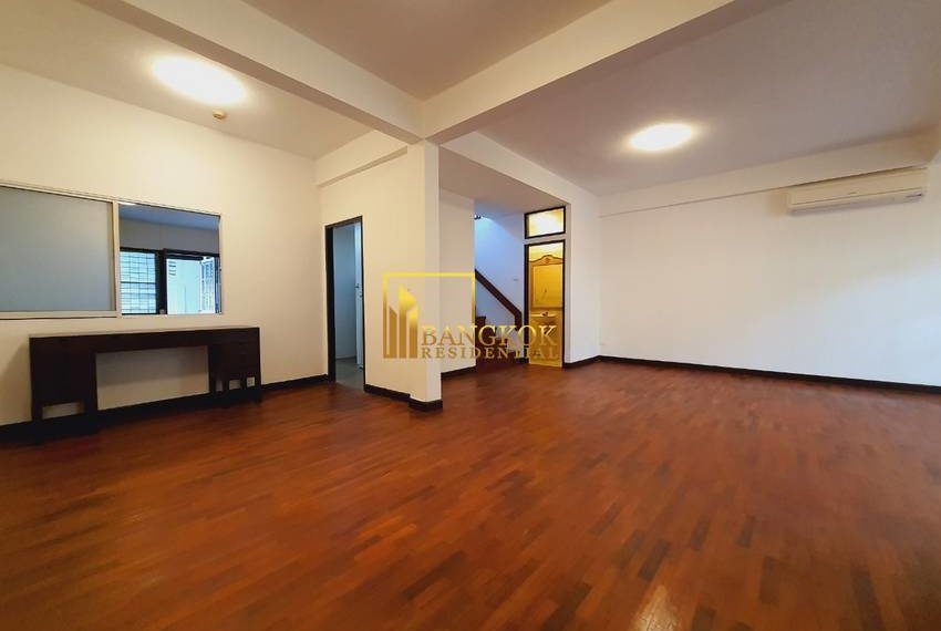 3 bed house for rent for sale nana 27768 image-05