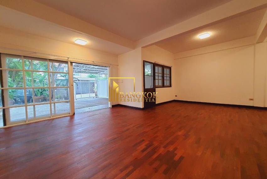 3 bed house for rent for sale nana 27768 image-08