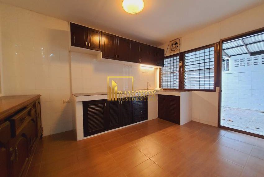 3 bed house for rent for sale nana 27768 image-09