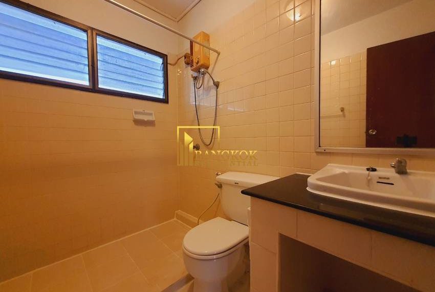 3 bed house for rent for sale nana 27768 image-23