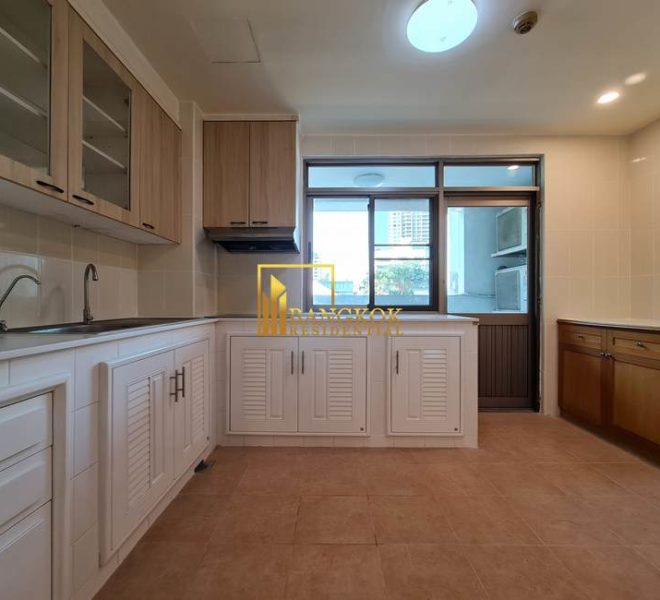 3 bedroom phrom phong Royal Castle 2842 image-05