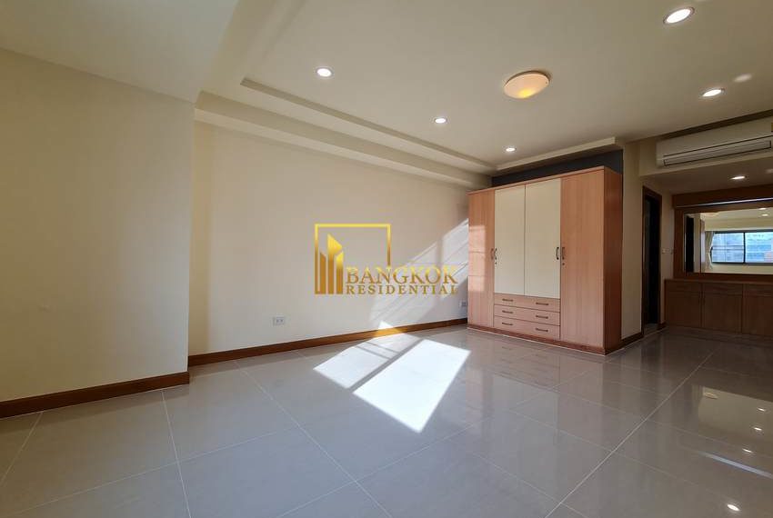 3 bedroom phrom phong Royal Castle 2842 image-14