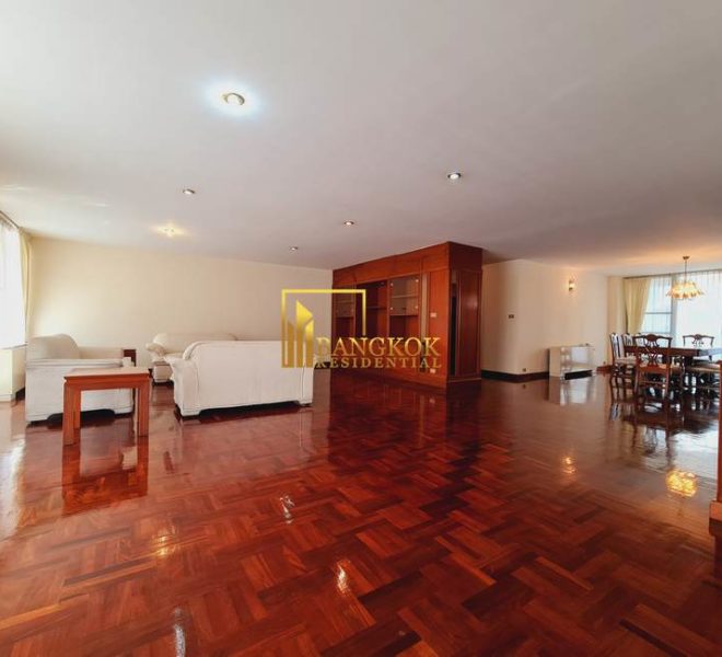 pet friendly 4 bed apartment asoke Sriratana Mansion 2 20428 image-01