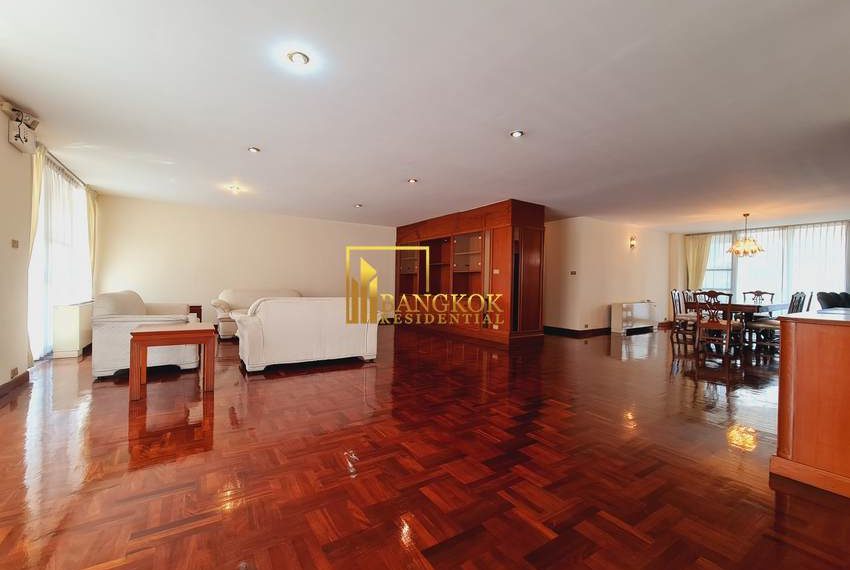 pet friendly 4 bed apartment asoke Sriratana Mansion 2 20428 image-01