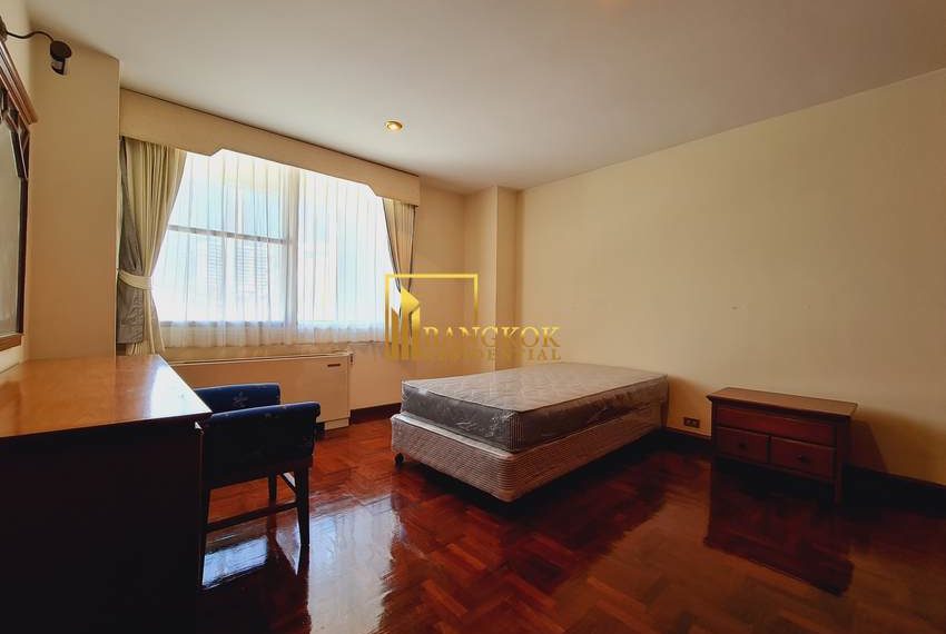 pet friendly 4 bed apartment asoke Sriratana Mansion 2 20428 image-12