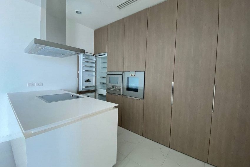 185 Rajadamri 3 Bed Condo For Rent 15032 Image-07