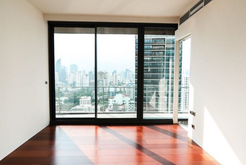 Gorgeous 3 Bedroom Luxury Condo Khun By Yoo Thong Lo 15400 Image-14