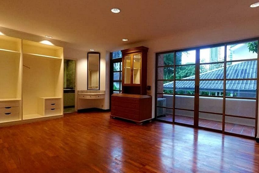 8773 Image-03