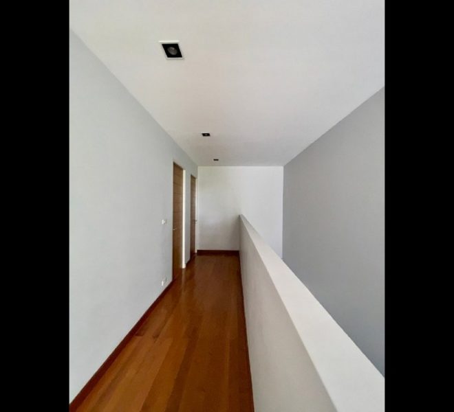 27879 Image-10