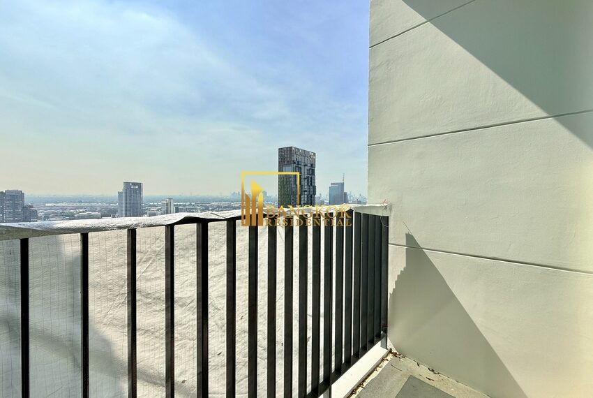 15719 Image-04