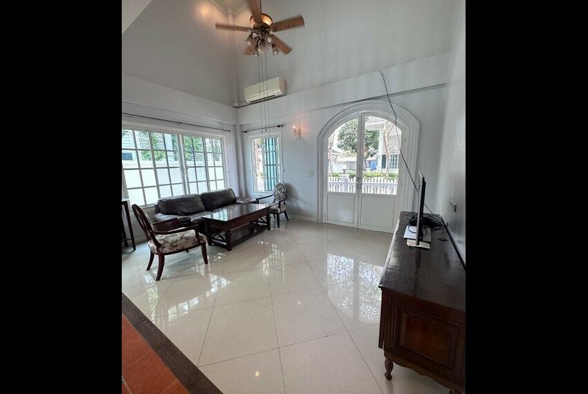 27886 Image-04