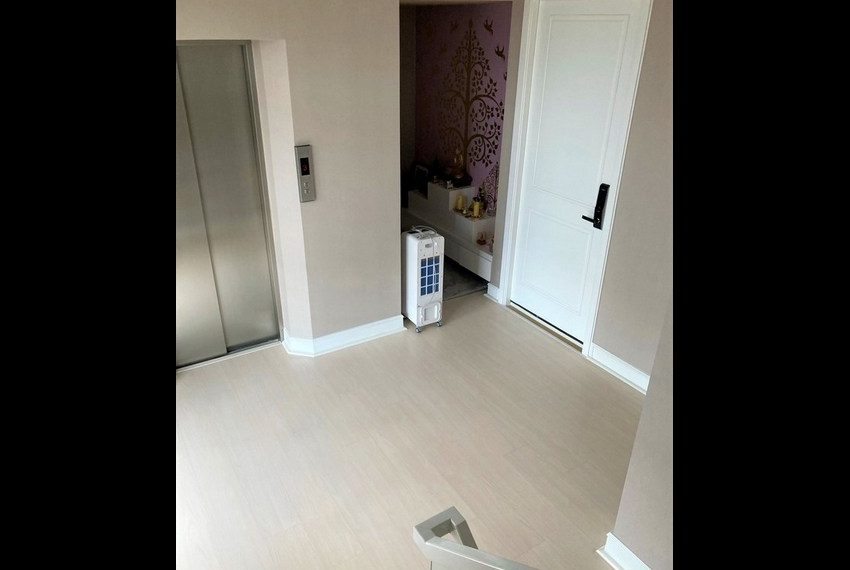 27890 Image-16