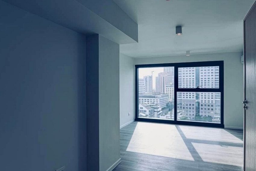 15739 Image-07