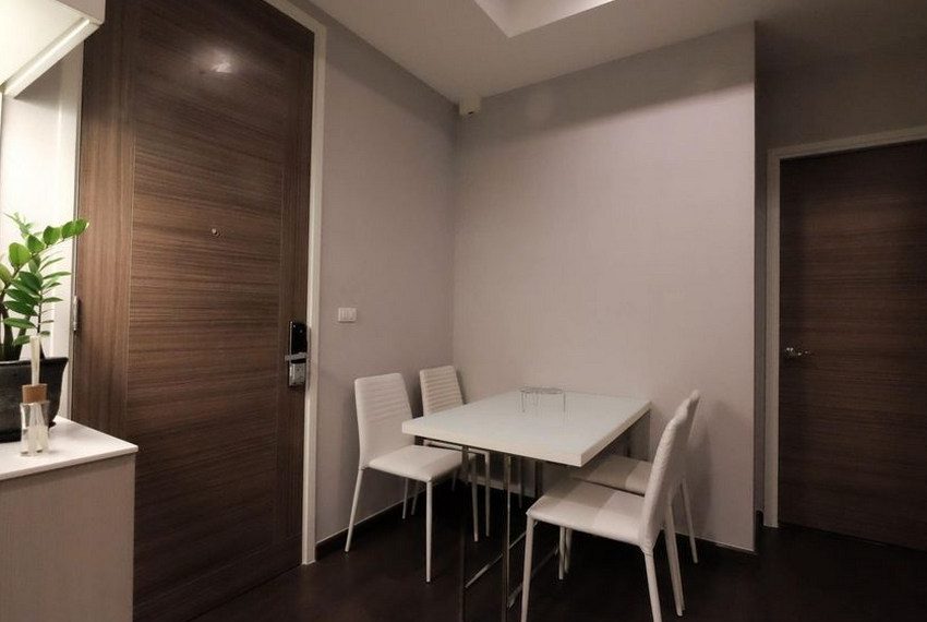 15818 Image-02