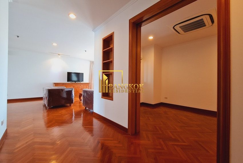 15927 Image-04