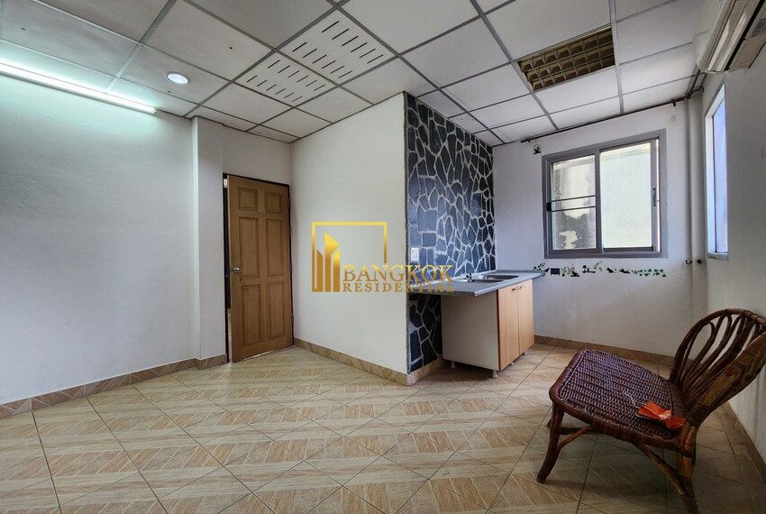 8594 Image-24