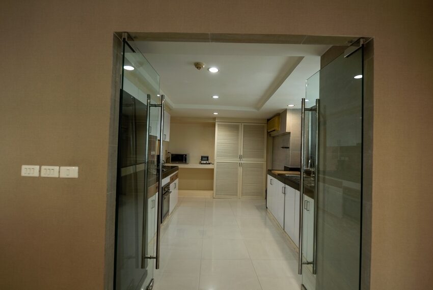 16085 Image-11