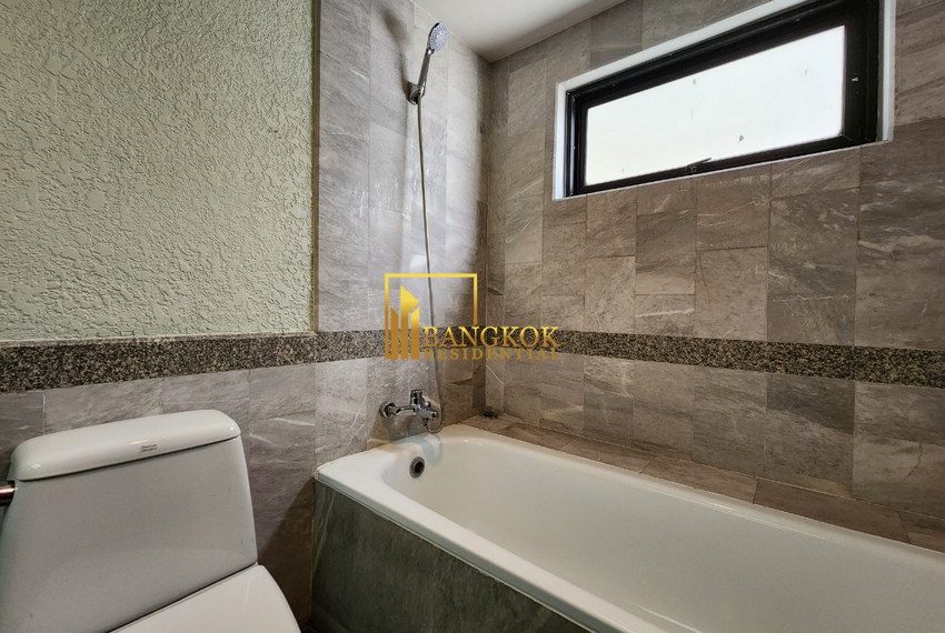 11904 Image-20