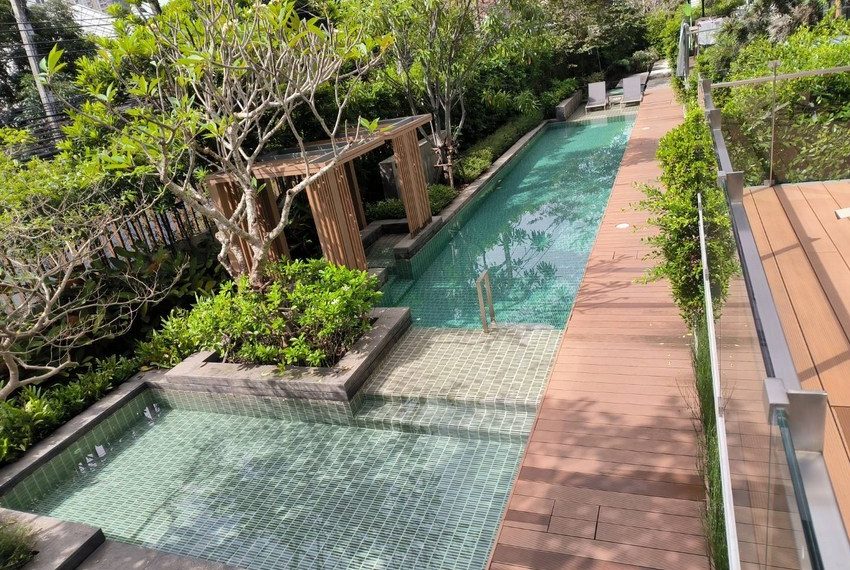 28009 Image-17
