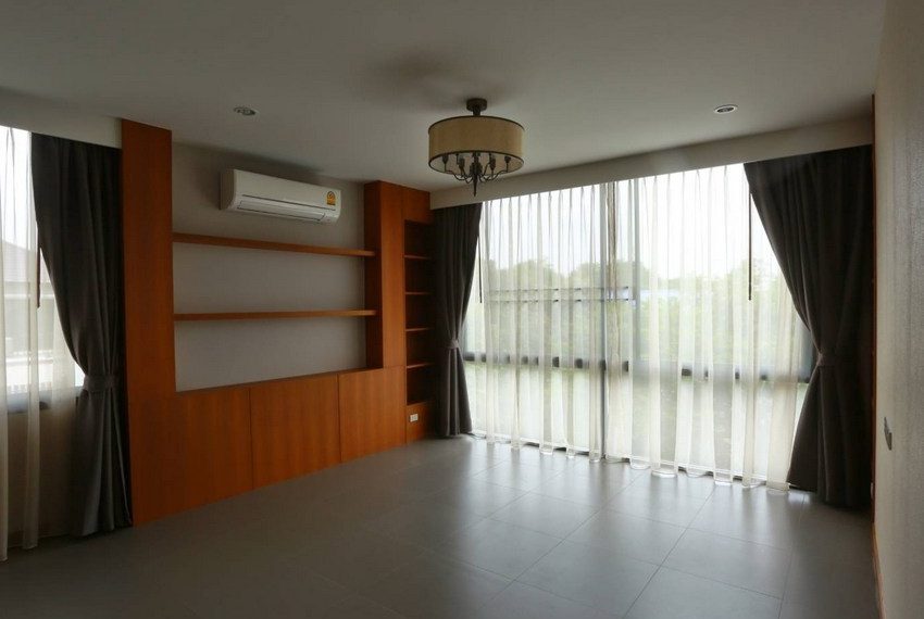 27957 Image-03