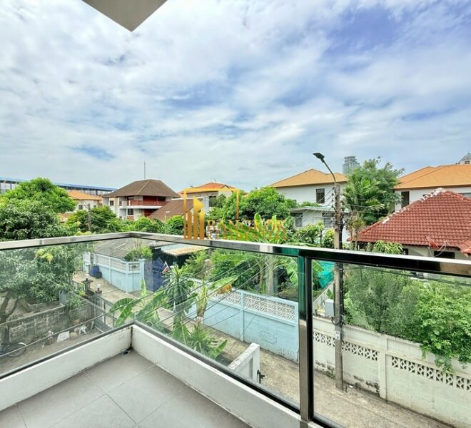 28061 Image-13