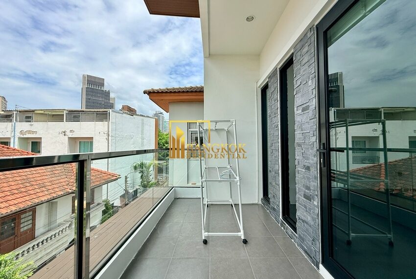 28061 Image-33