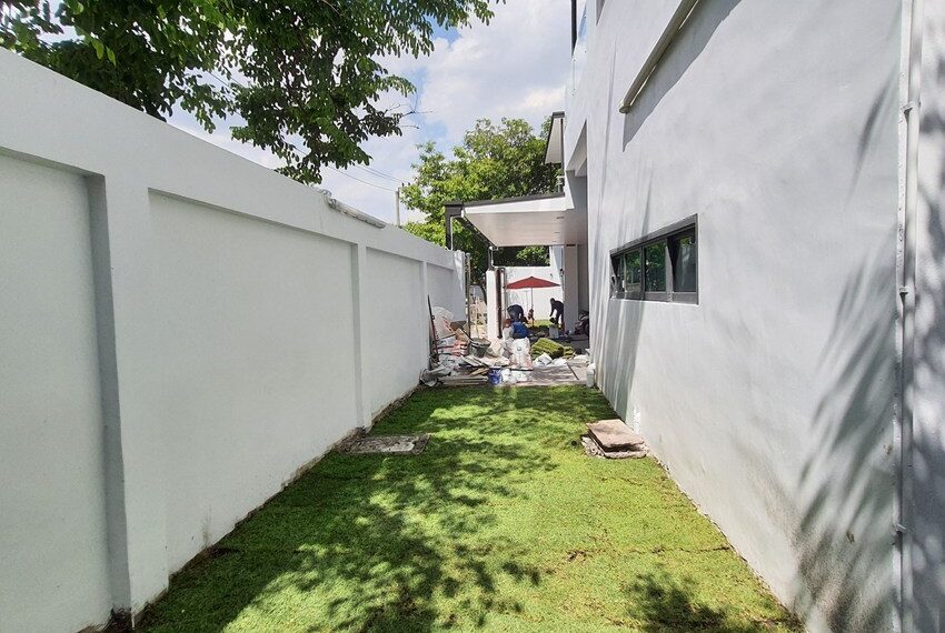 28067 Image-17