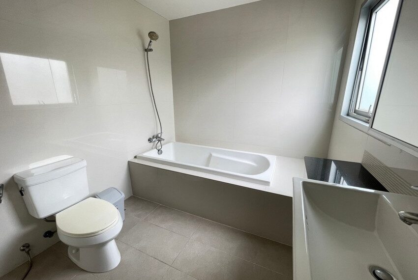 21033 Image-15