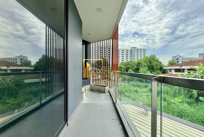 28126 Image-19