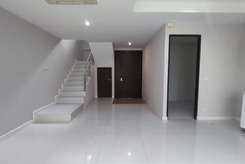 8965 Image-08