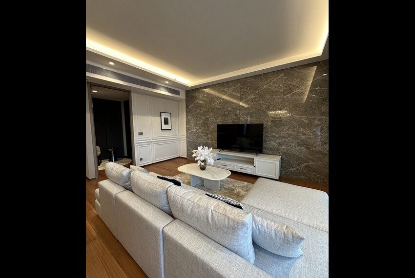 17919 Image-04
