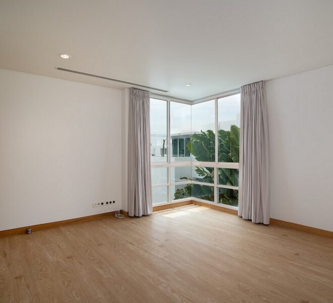 28085 Image-16
